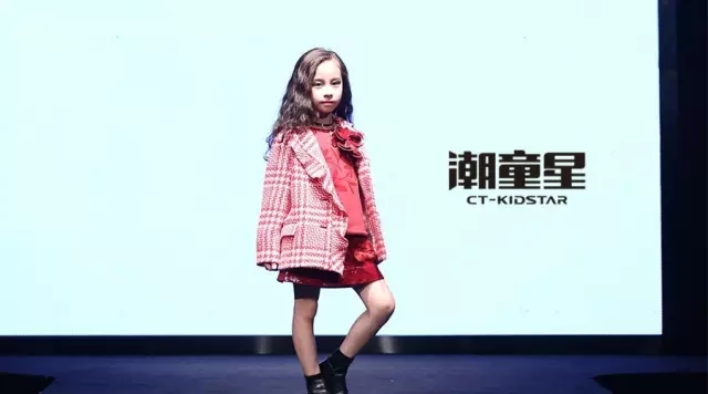 童装界的LV，潮童星闪耀意大利名品FENDI 时尚秀！